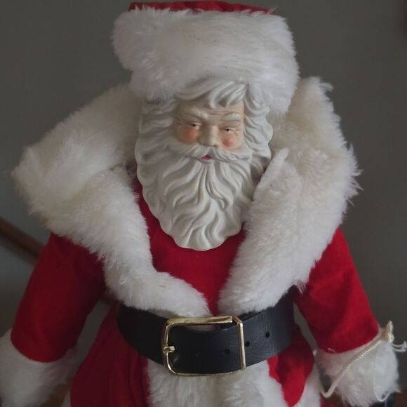Vintage St. Nick Porcelain Face‎ 16 in on stand Santa Christmas Around the World - Picture 2 of 9